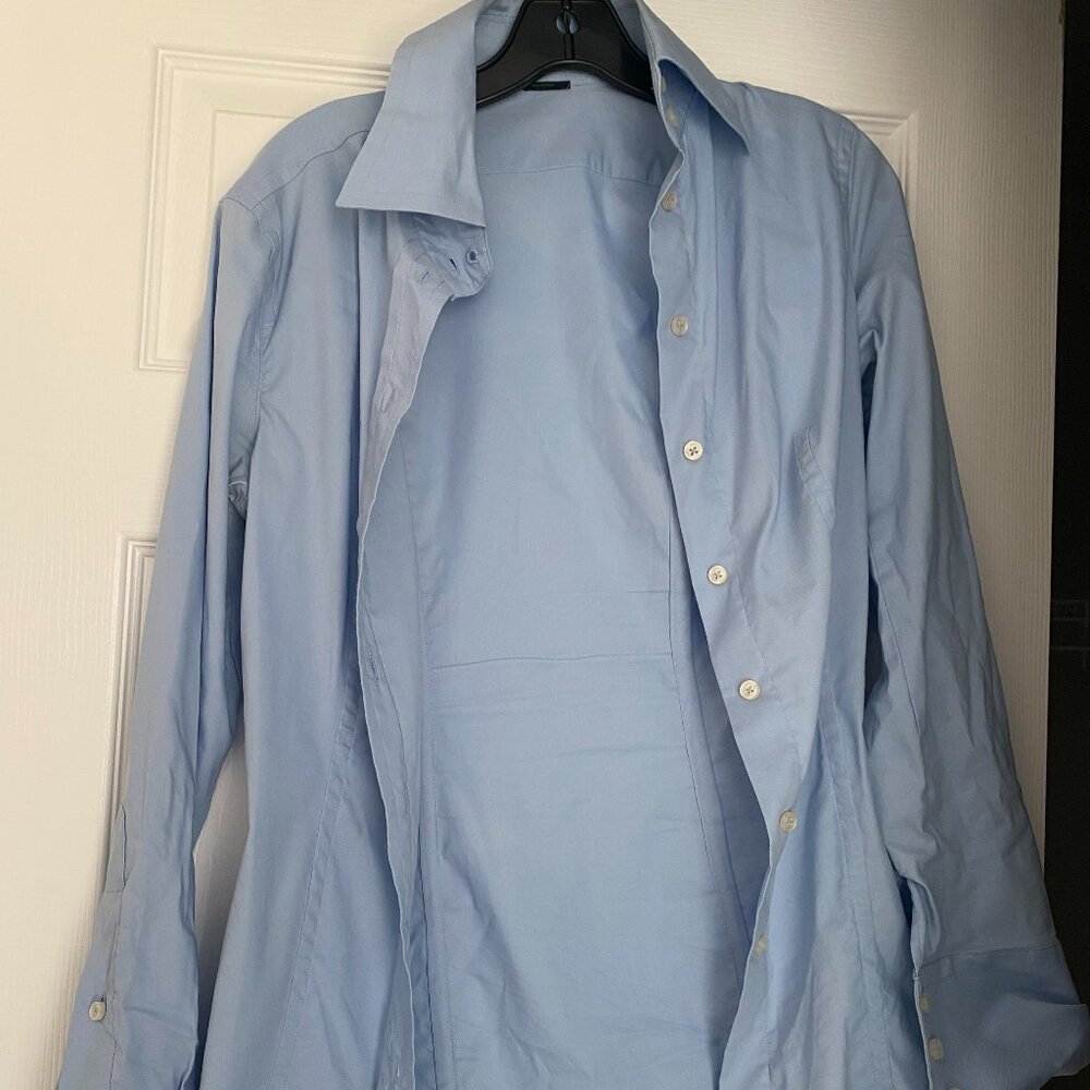 United Colors of Benetton Light Blue Button-Down Shirt Size M